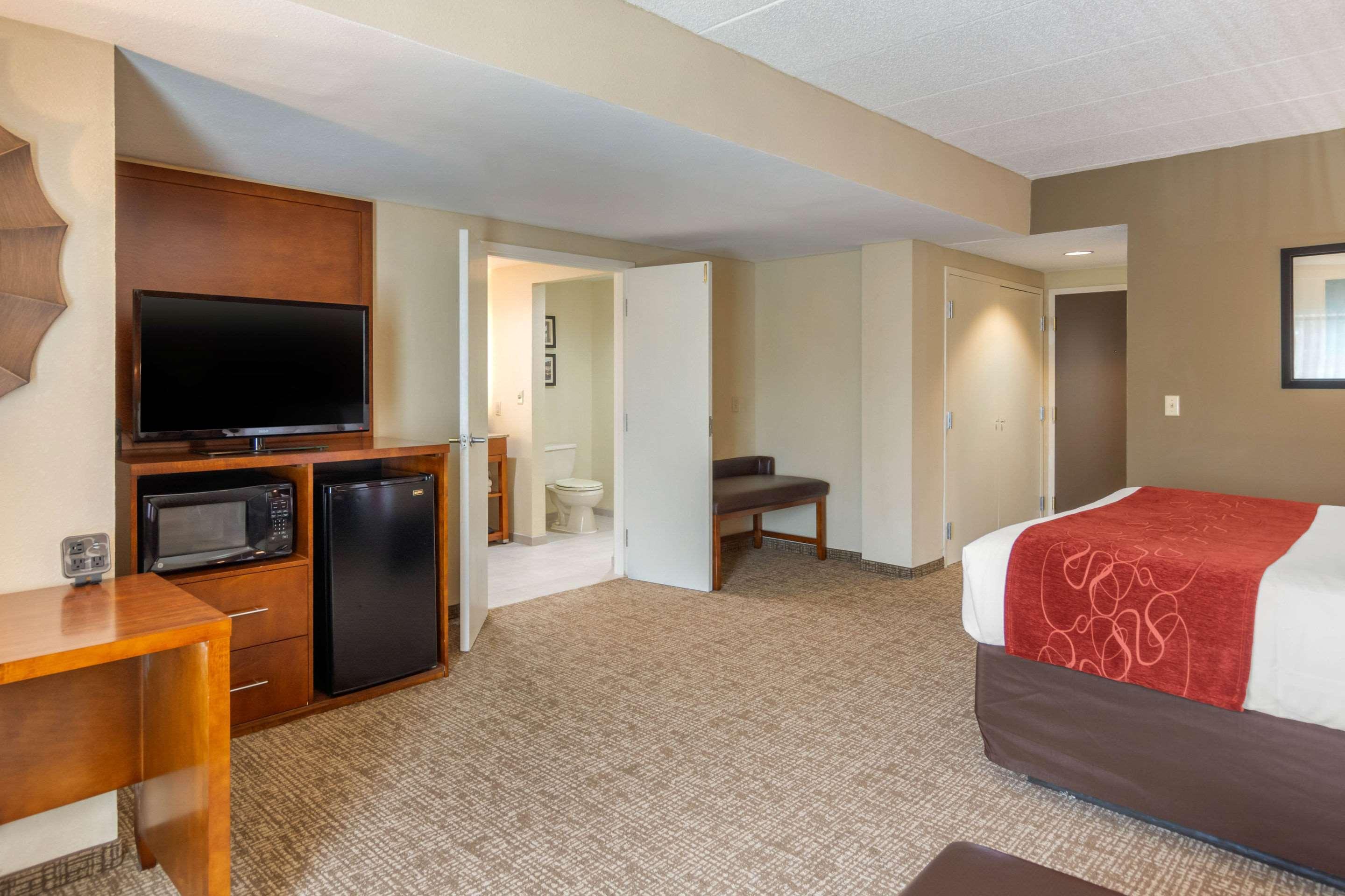 Comfort Suites Southpark Colonial Heights Exteriör bild